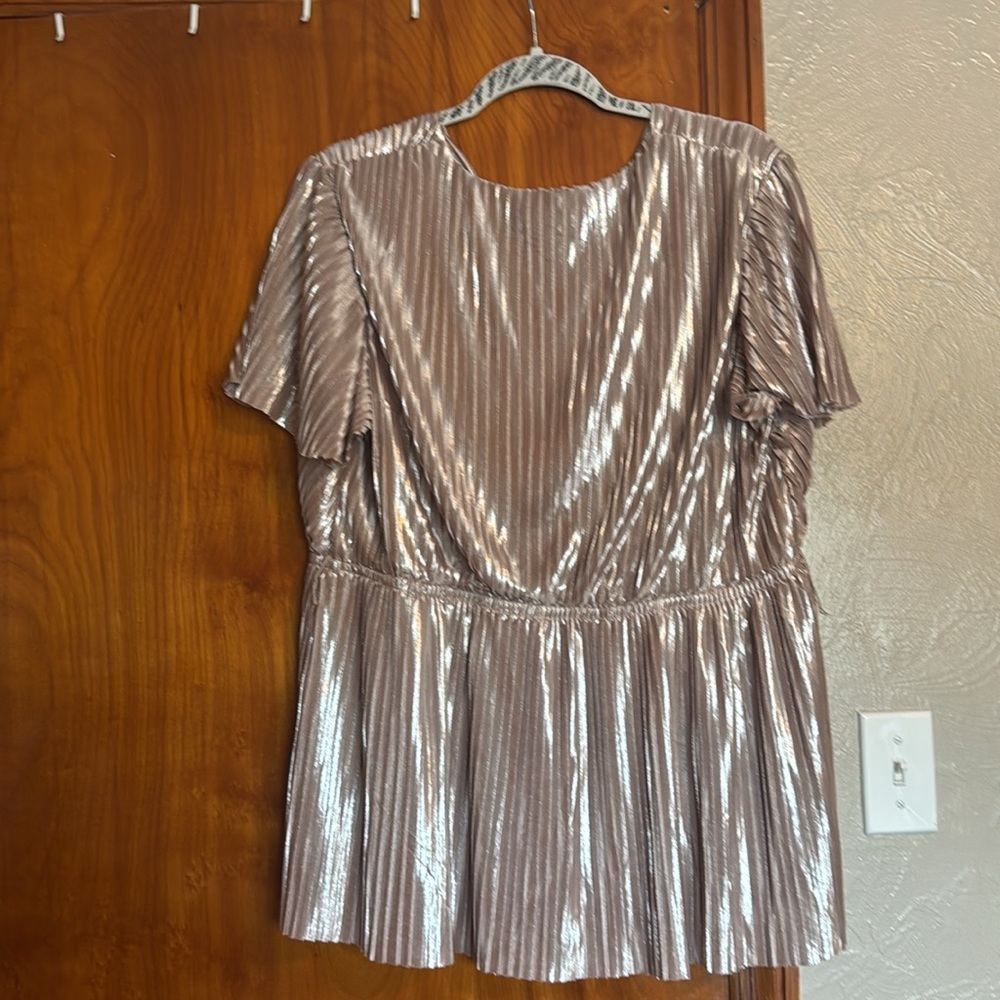 Dress Top - Picture 4 of 4